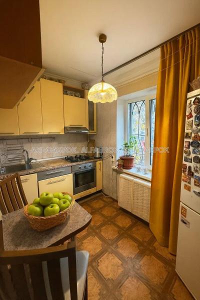 Продам 2-кімнатну квартиру