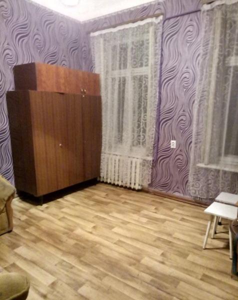 Продам 4-кімнатну квартиру