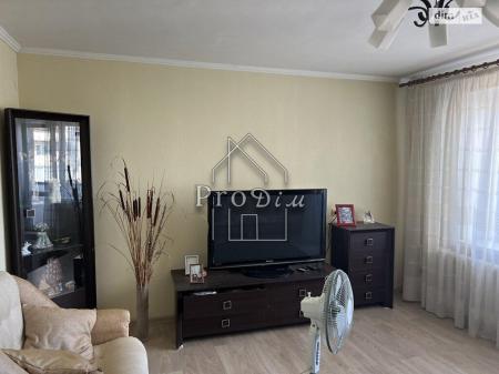 Продам 3-кімнатну квартиру