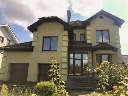 Продам 3-поверховий особняк