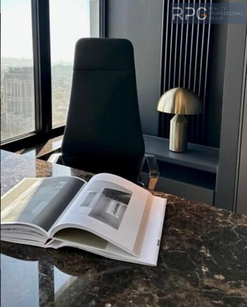 Продам офіс в офісному центрі