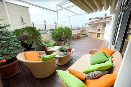 Продам 4-кімнатну квартиру