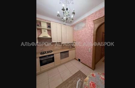 Продам 3-кімнатну квартиру