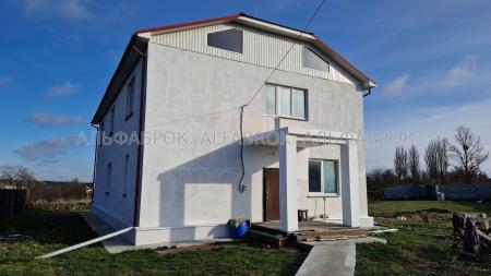 Продам 2-поверховий будинок