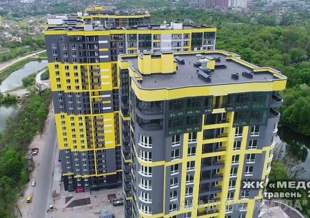 Продам 3-комнатную квартиру в новостройке, ЖК Медовый