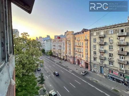 Продам 3-кімнатну квартиру