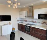 Продам 2-кімнатну квартиру, ЖК Голосієво, 87 м², євроремонт
