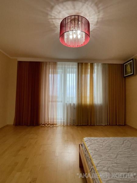 Продам 1-комнатную квартиру в новостройке