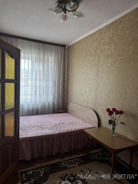 Продам 2-комнатную квартиру