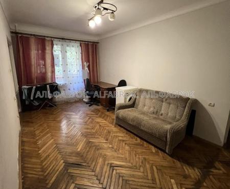 Продам 3-комнатную квартиру