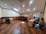 Здам офісне приміщення, 178 м², капітальний ремонт