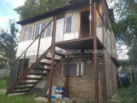 Продам 2-этажный дачный дом