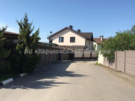 Продам 2-этажный дом