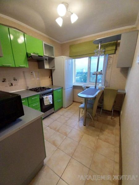 Продам 2-комнатную квартиру