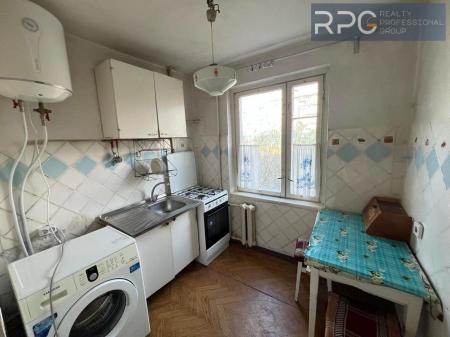 Продам 4-кімнатну квартиру