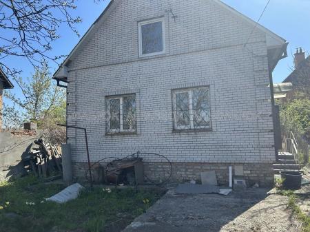 Продам 2-поверховий будинок