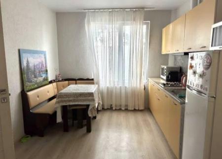 Продам 2-комнатную квартиру