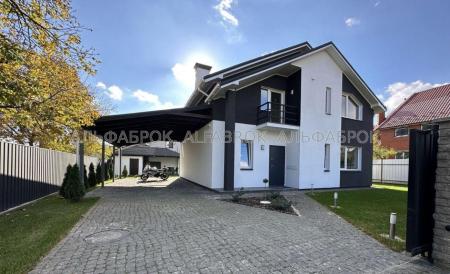 Продам 2-поверховий будинок