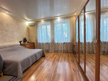 Продам 2-кімнатну квартиру