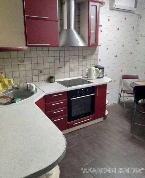 Продам 2-комнатную квартиру в новостройке