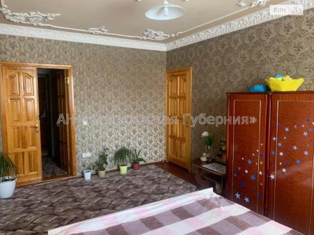 Продам 4-комнатную квартиру