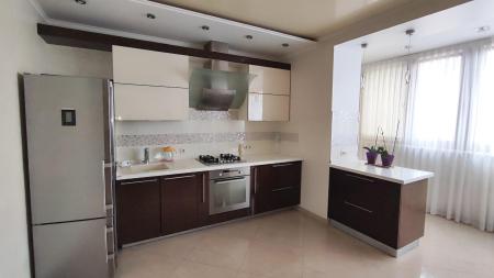 Продам 3-комнатную квартиру