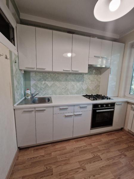 Продам 2-кімнатну квартиру