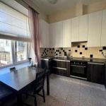 Продам 2-кімнатну квартиру, 62 м², косметичний ремонт