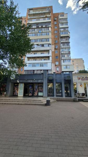 Продам 3-кімнатну квартиру