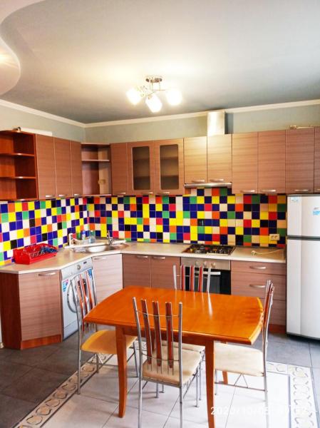 Продам 2-кімнатну квартиру в новобудові