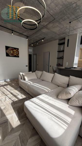 Продам 2-кімнатну квартиру, ЖК «Тридцять друга перлина»