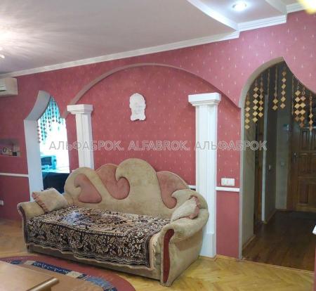 Продам 3-комнатную квартиру