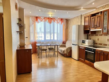 Продам 3-комнатную квартиру