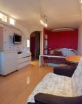 Продам 1-кімнатну квартиру, 37.70 м², частковий ремонт