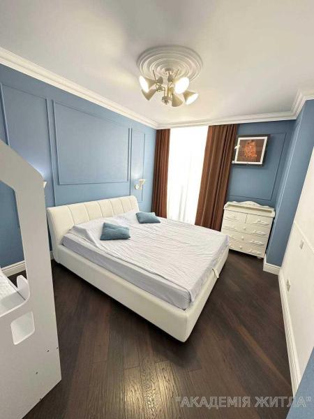 Продам 3-комнатную квартиру в новостройке, ЖК Комфорт Таун