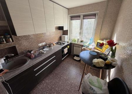 Продам 2-кімнатну квартиру