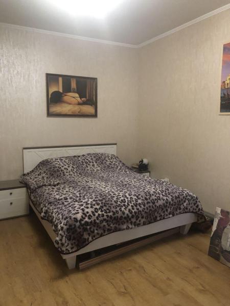 Продам 2-комнатную квартиру