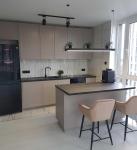 Продам 2-комнатную квартиру в новостройке, 64 м², евроремонт