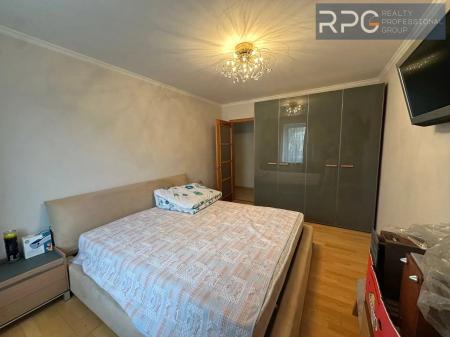 Продам 3-кімнатну квартиру