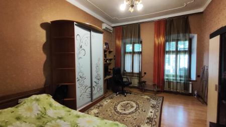 Продам 2-комнатную квартиру