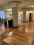 Продам 3-комнатную квартиру, 183 м², капитальный ремонт