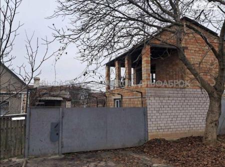 Продам 2-поверховий будинок