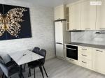 Продам 1-кімнатну квартиру в новобудові, ЖК Варшавський 2, 49.90 м², авторський дизайн