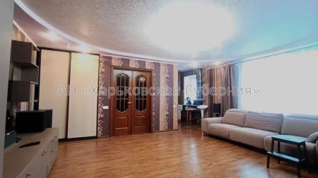 Продам 3-комнатную квартиру