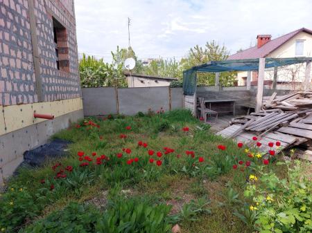 Продам 2-поверховий будинок