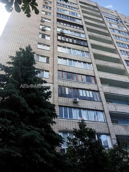 Продам 2-комнатную квартиру