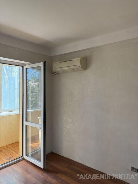 Продам 2-комнатную квартиру