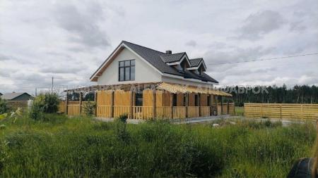 Продам 2-поверховий будинок
