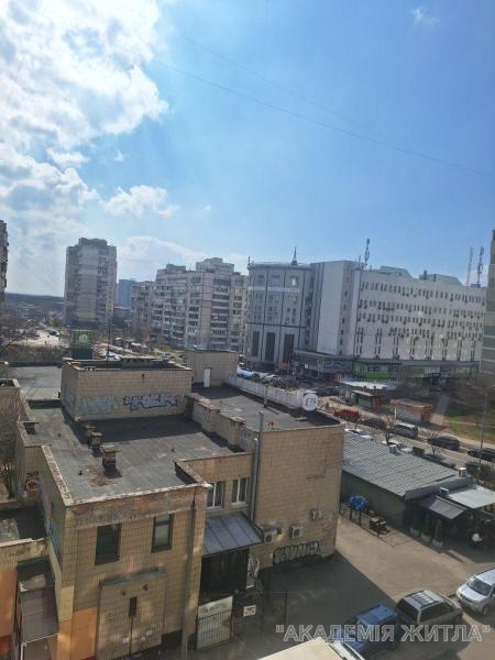 Продам 2-комнатную квартиру