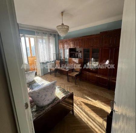 Продам 3-кімнатну квартиру